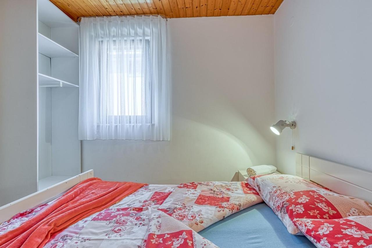 Apartments Kiki Spada โปเรช ภายนอก รูปภาพ