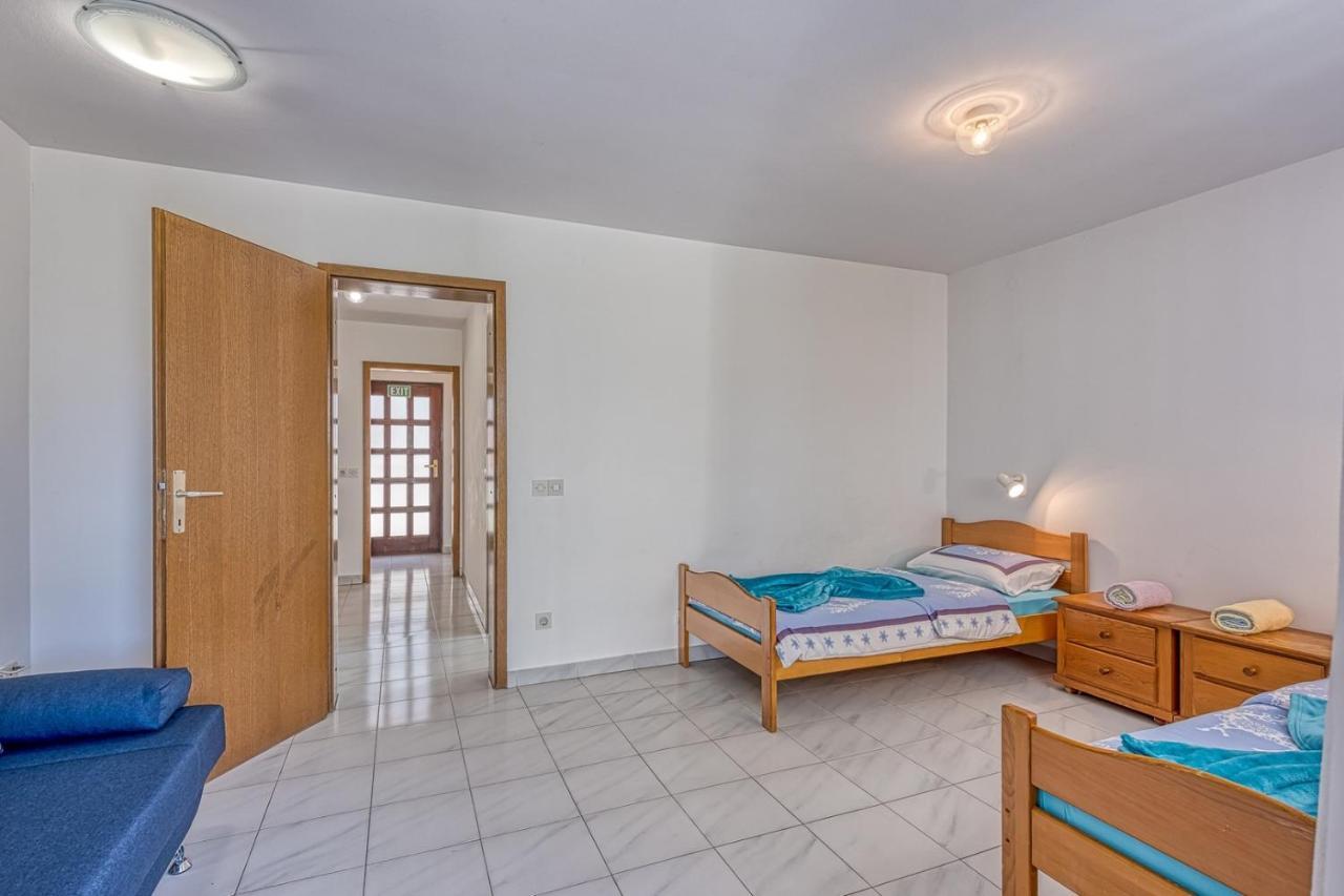 Apartments Kiki Spada โปเรช ภายนอก รูปภาพ