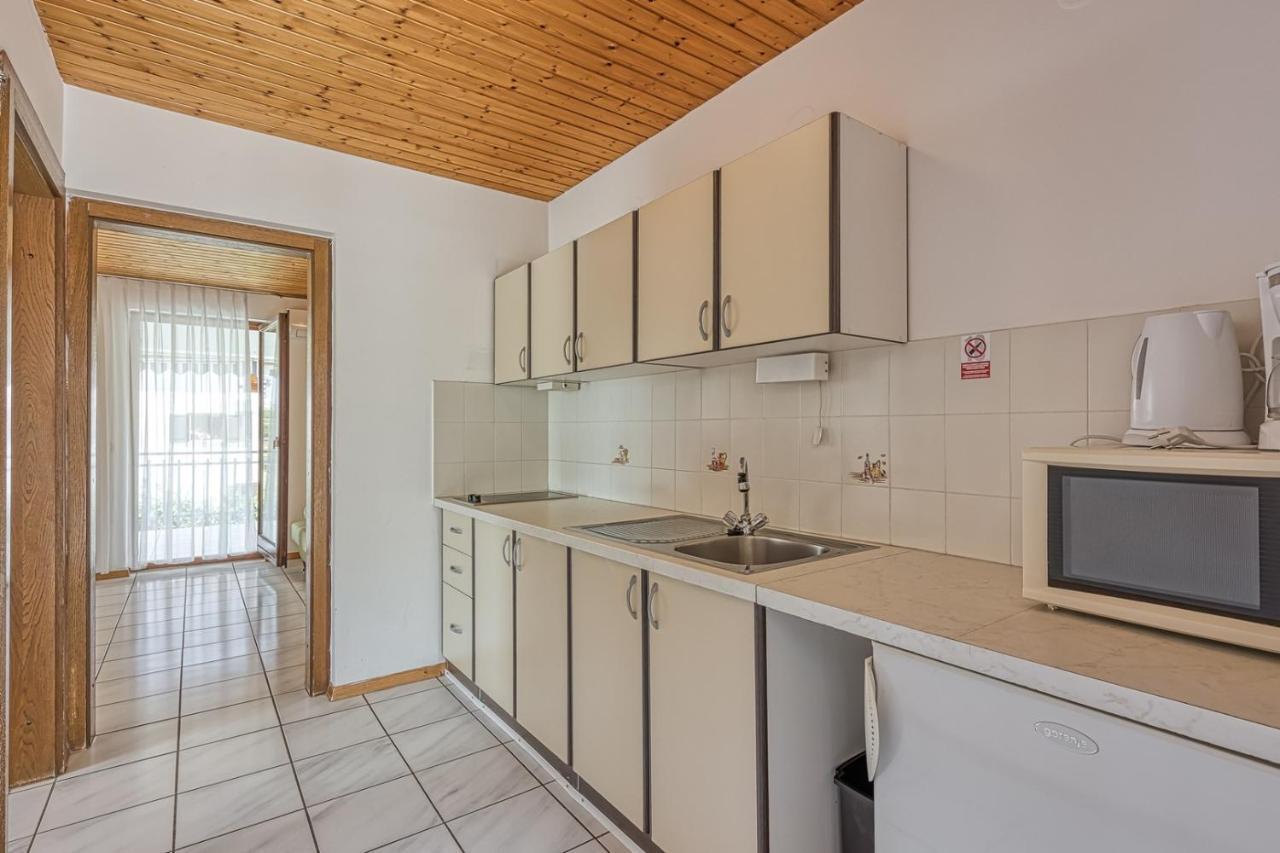 Apartments Kiki Spada โปเรช ภายนอก รูปภาพ